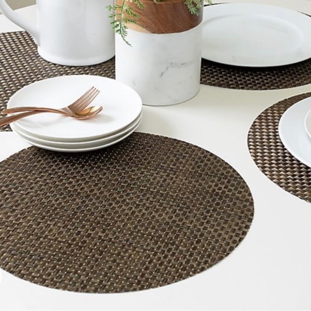 Studio 3B Bistro Woven Round Placemats in Coffee